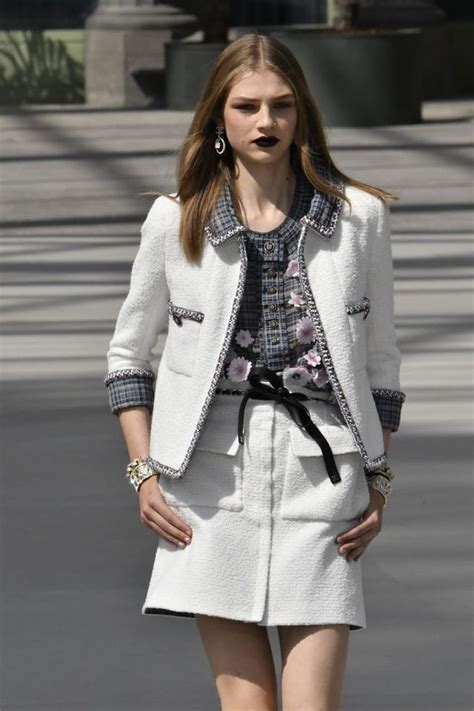 Looks de inspiración Chanel que puedes comprar en Zara y Uterqüe